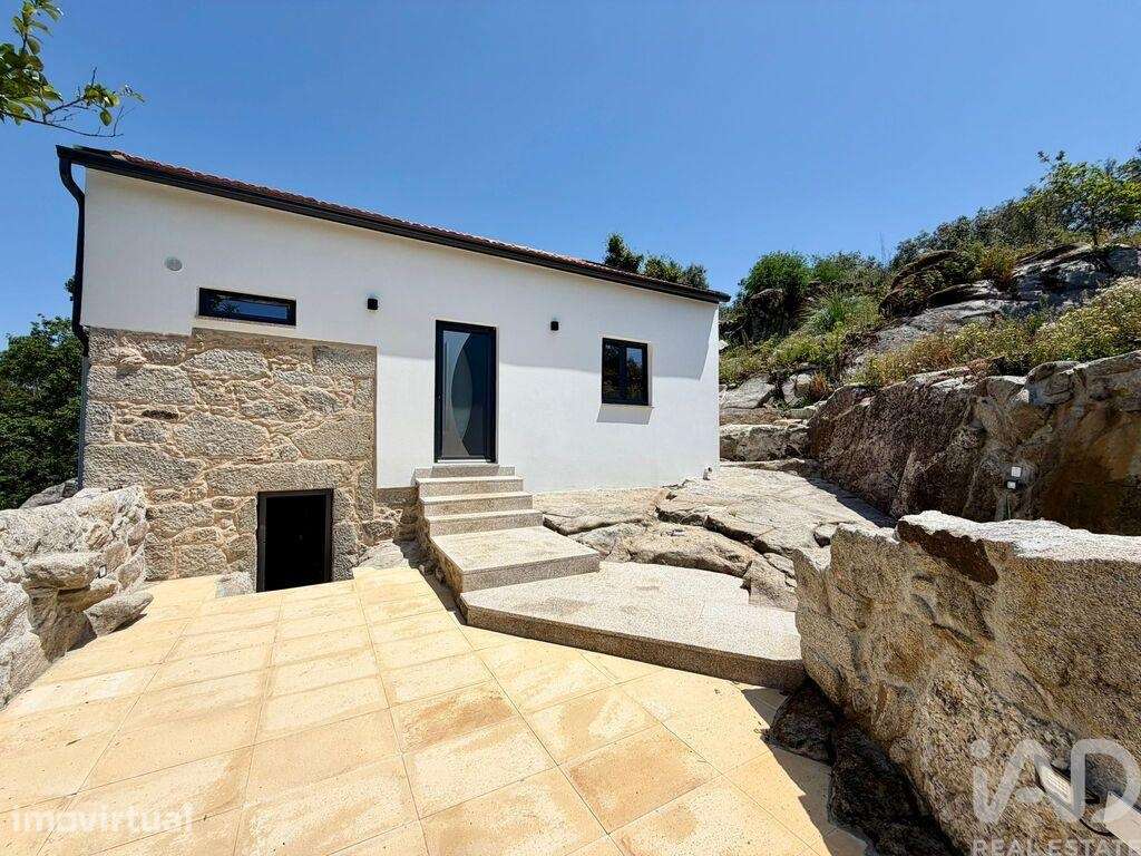 Moradia isolada T2 em Vila de Punhe de 100 m2 - Grande imagem: 4/25
