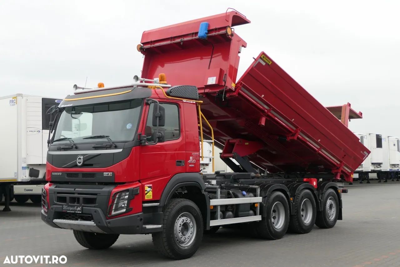 Volvo FMX 450 / 8x4 / 2 PAGINI. CAMION BASCULANTE / TRIDEM / AXIE DE DIRECȚIE LIFTARE / BORDMATIC / HYDROCLAP / 2016 - 1