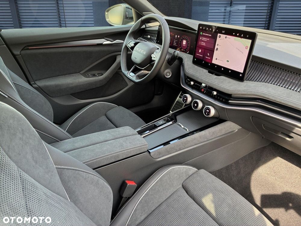 Skoda Superb 2.0 TSI Sportline DSG - 27