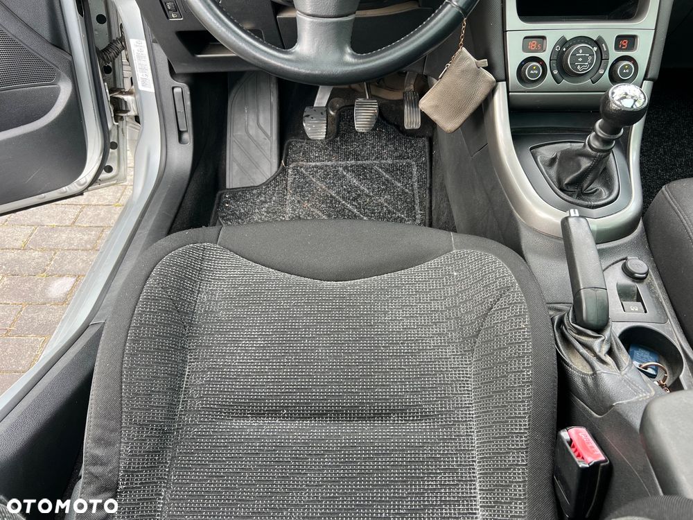 Peugeot 308 1.6 Premium - 15