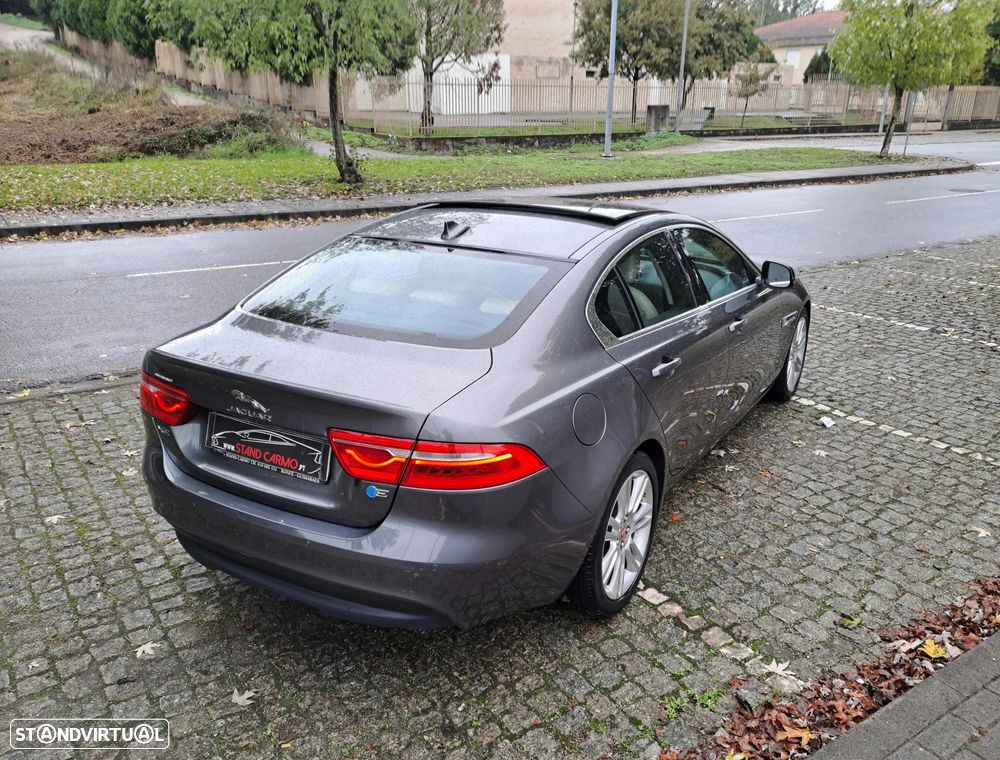 Jaguar XE 2.0 D Prestige Aut. - 6