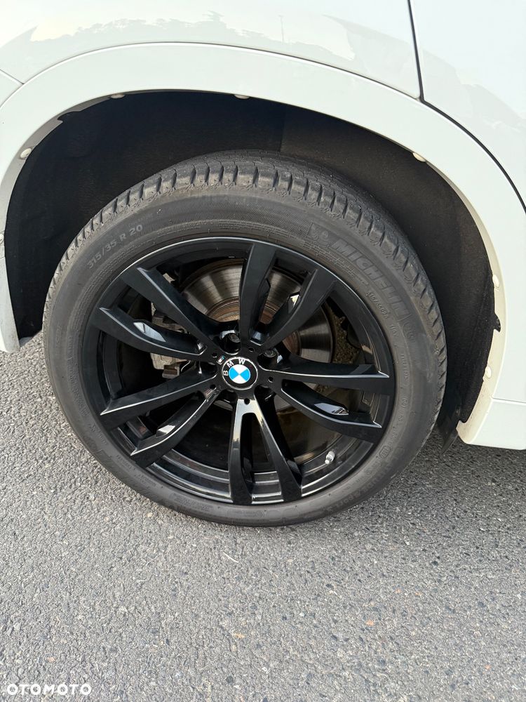 BMW X6 xDrive40d M Sport - 24