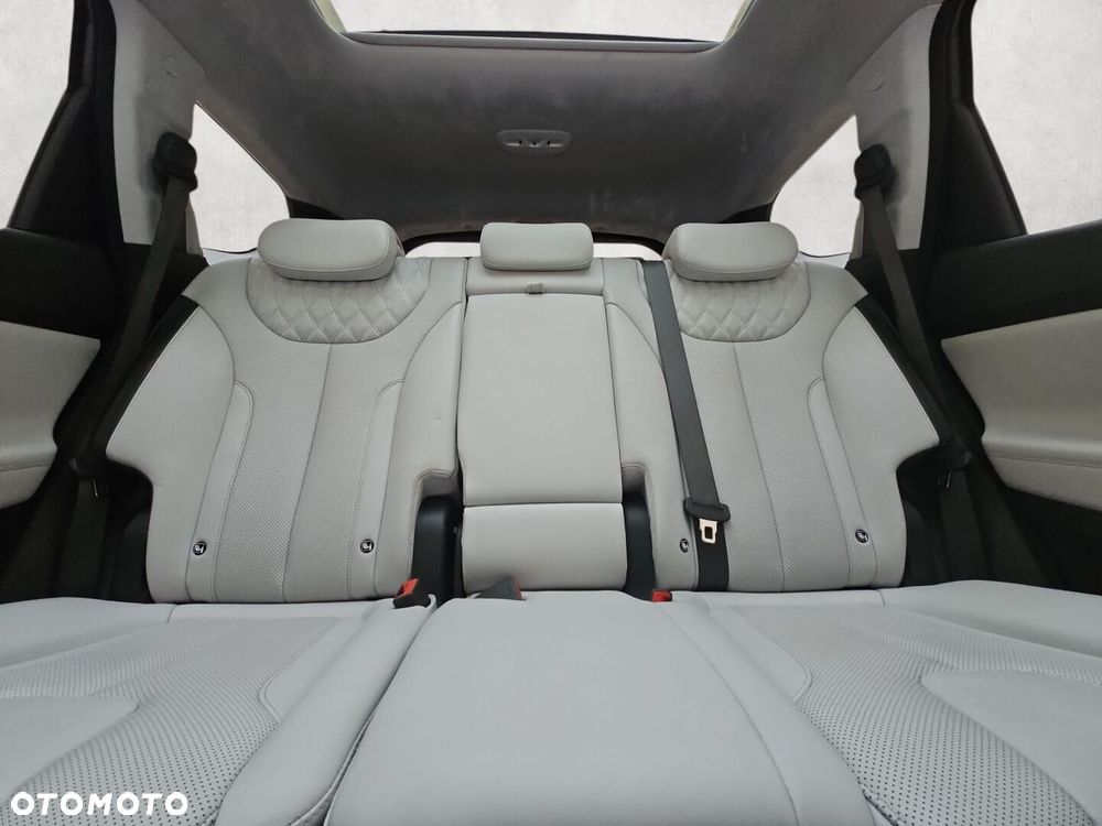 Hyundai Santa Fe 1.6 HEV 4WD SEVEN Signature - 29