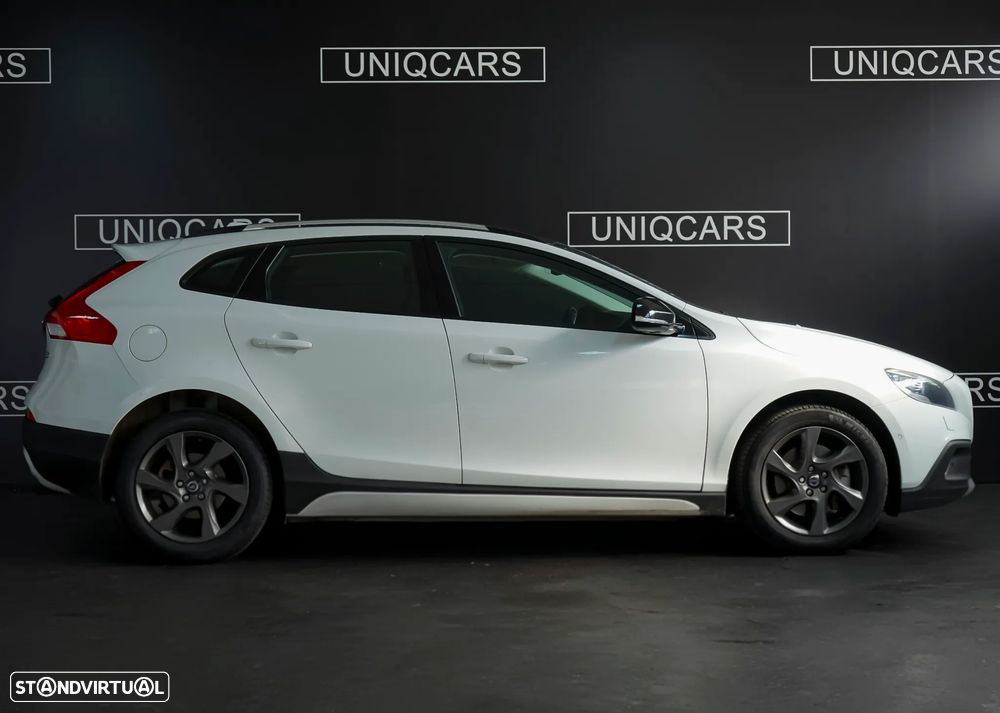 Volvo V40 2.0 D3 Summum Geartronic - 4