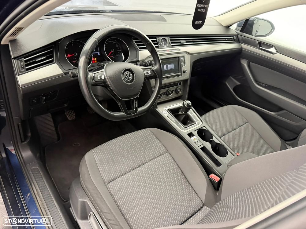 VW Passat Variant 1.6 TDI Confortline - 8