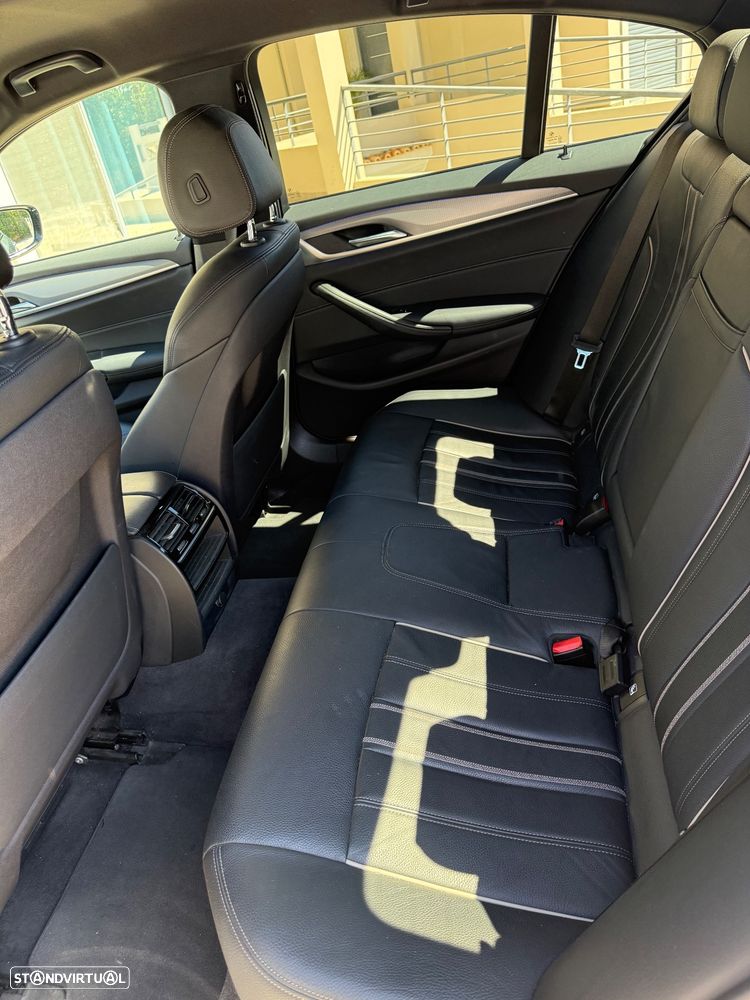 BMW 530 e iPerformance Pack M - 12
