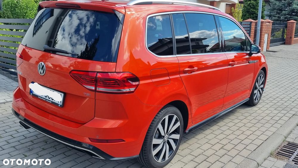 Volkswagen Touran - 10