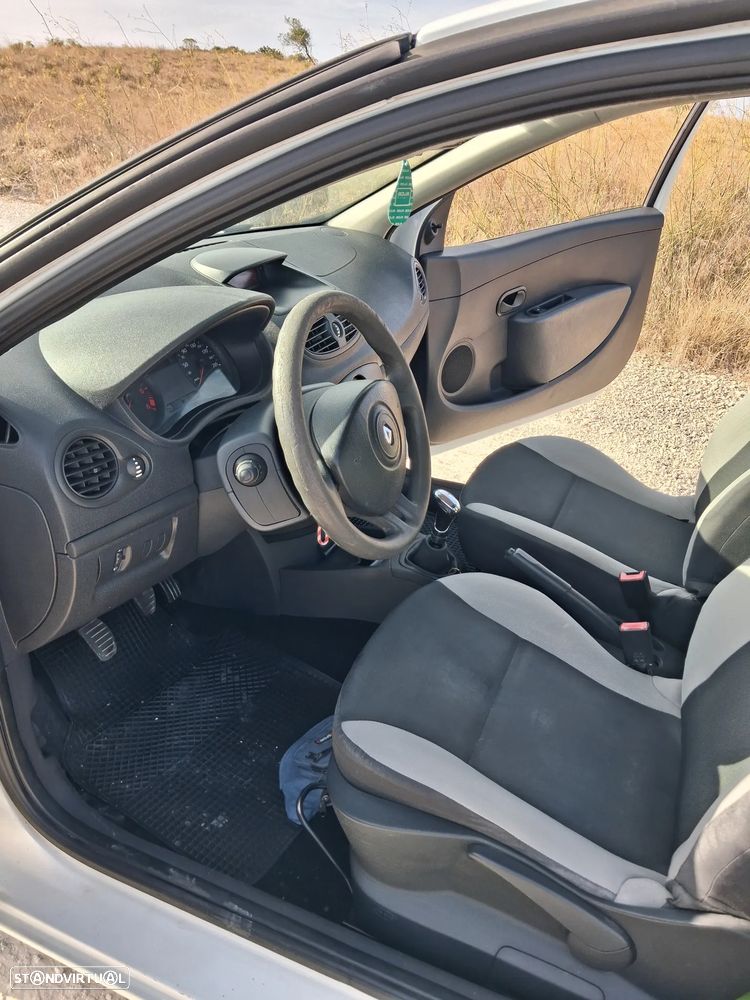 Renault Clio 1.5 dCi Dynamique S - 10
