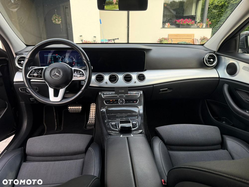 Mercedes-Benz Klasa E 220 d 4-Matic Avantgarde - 8