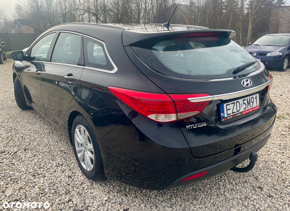 Hyundai i40 Kombi blue 1.6 Classic - 15