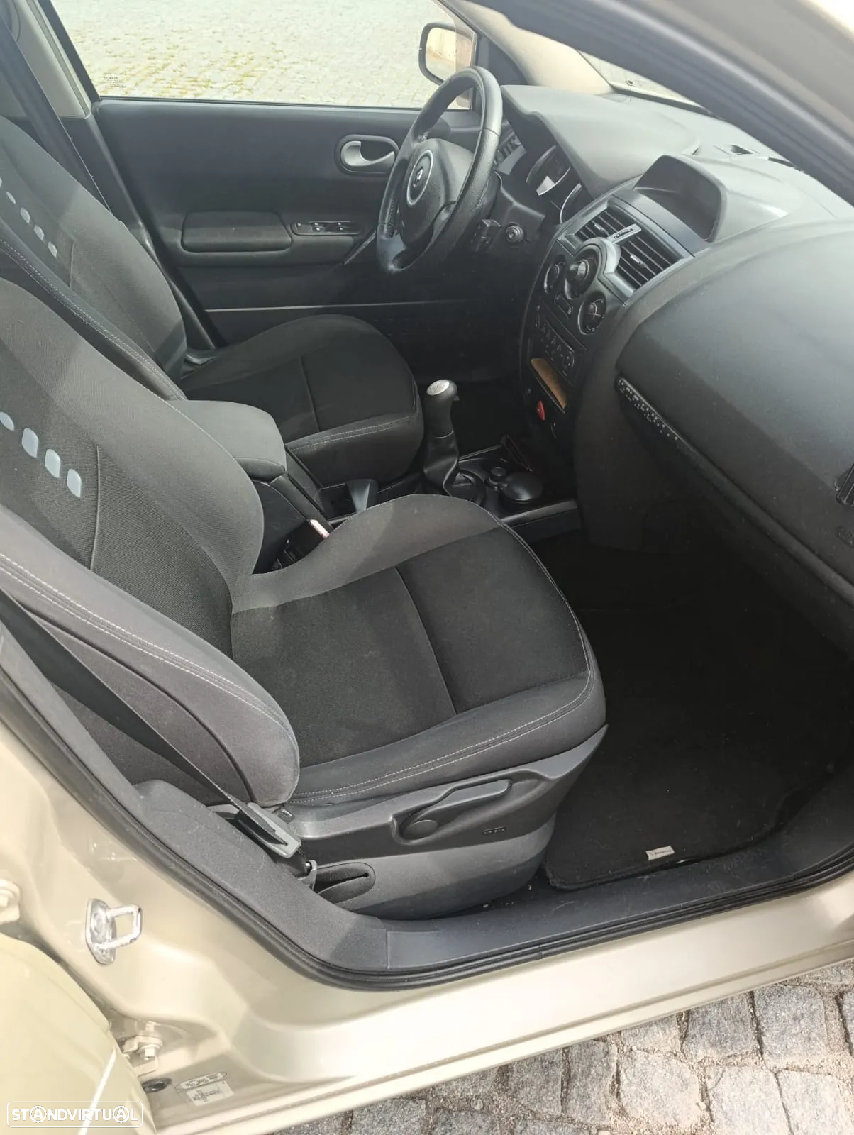 Renault Mégane 1.5 dCi Dynamique - 7