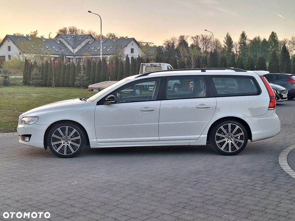 Volvo V70 T4 Momentum - 9