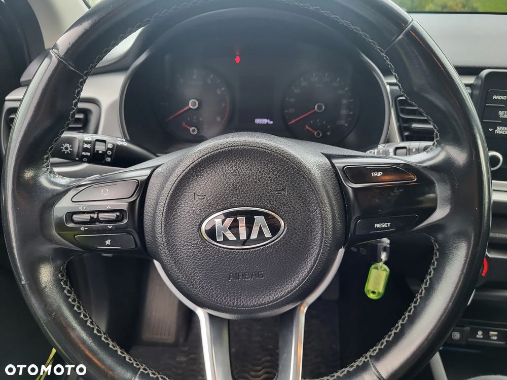 Kia Rio 1.2 L - 10