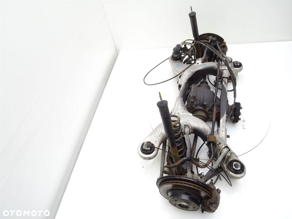 Zawieszenie tył tylne kompletne dyferencjał 2190400 mercedes cls w219 3.0 - 4