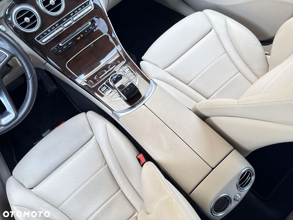 Mercedes-Benz GLC - 15