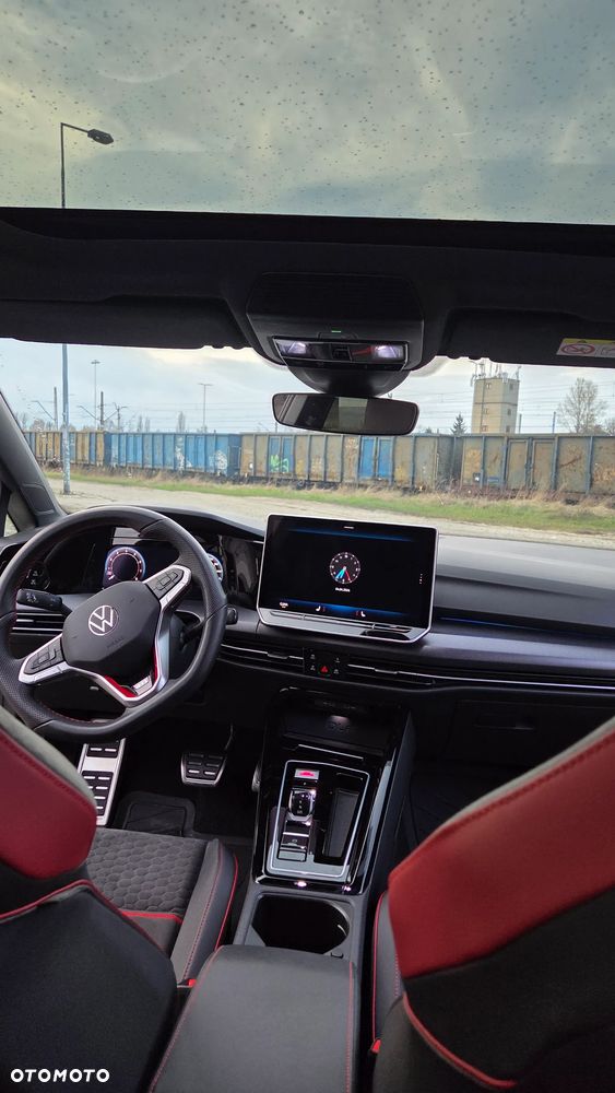 Volkswagen Golf - 18