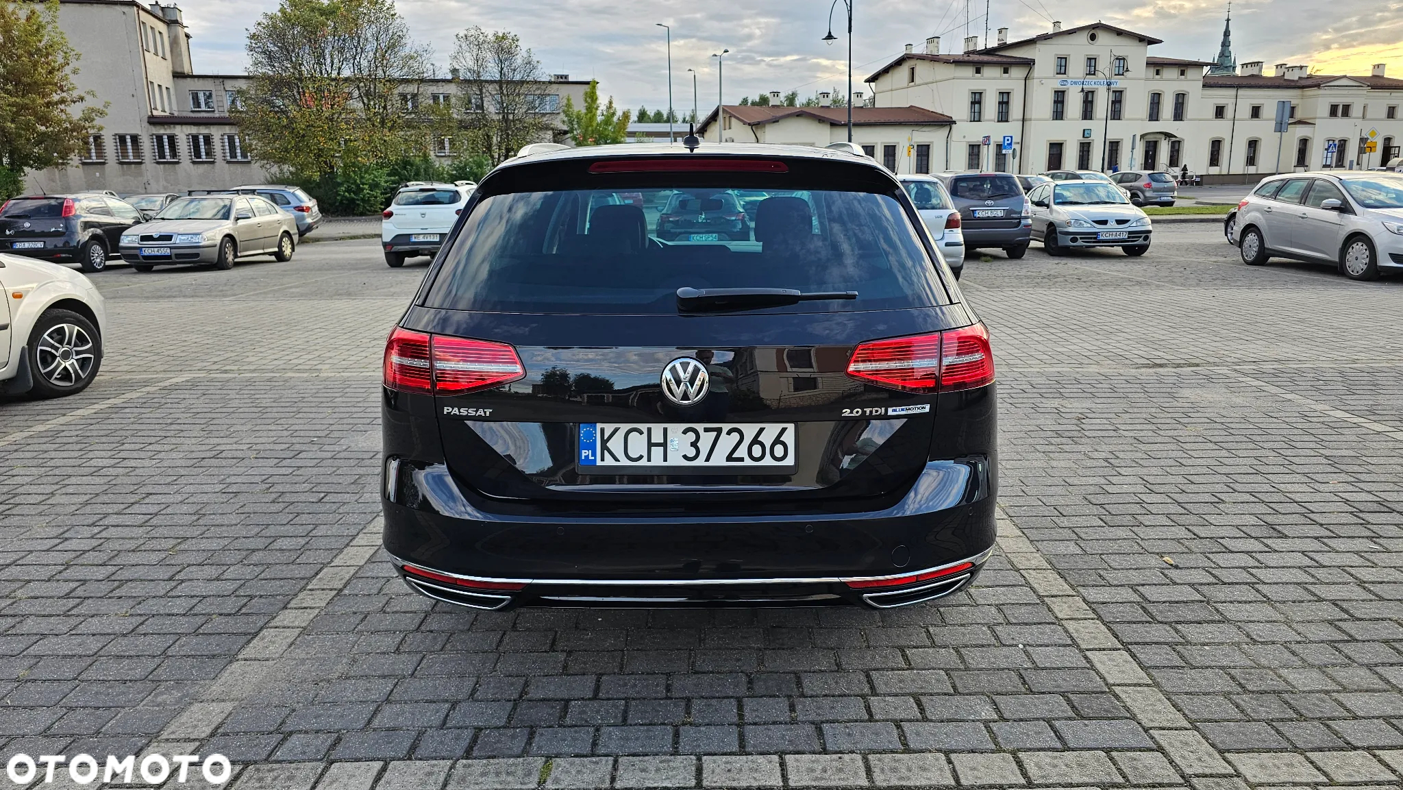 Volkswagen Passat 2.0 TDI BMT Highline - 12
