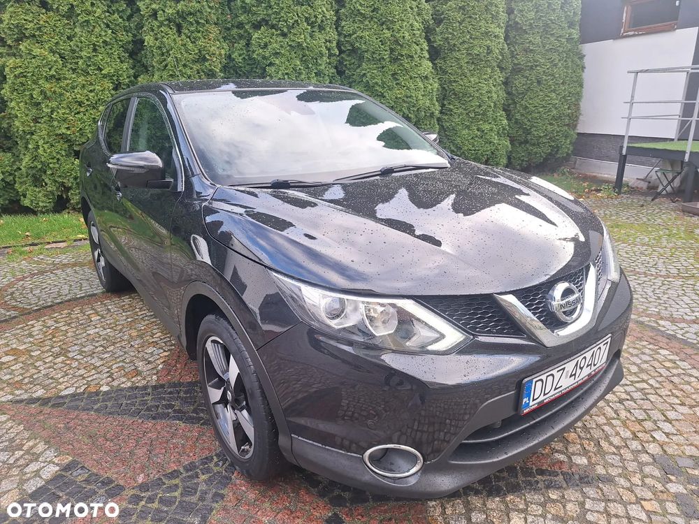 Nissan Qashqai 1.6 dCi 4x4 Tekna - 1
