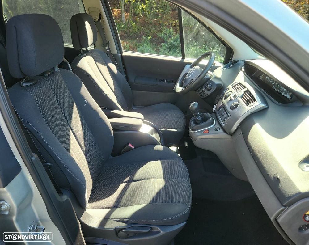 Renault Scénic 1.5 dCi SE Exclusive II - 11