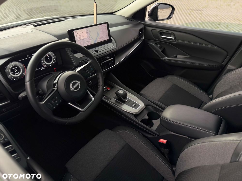 Nissan Qashqai 1.3 DIG-T mHEV N-Connecta Xtronic - 17