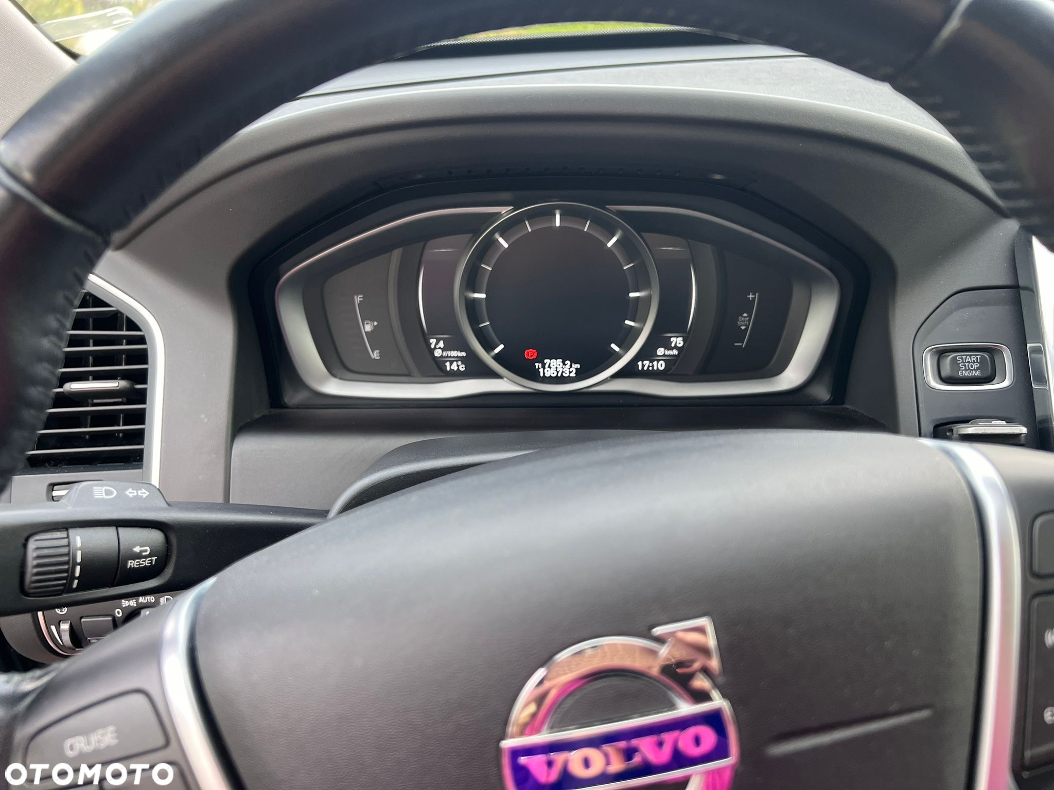 Volvo XC 60 - 25