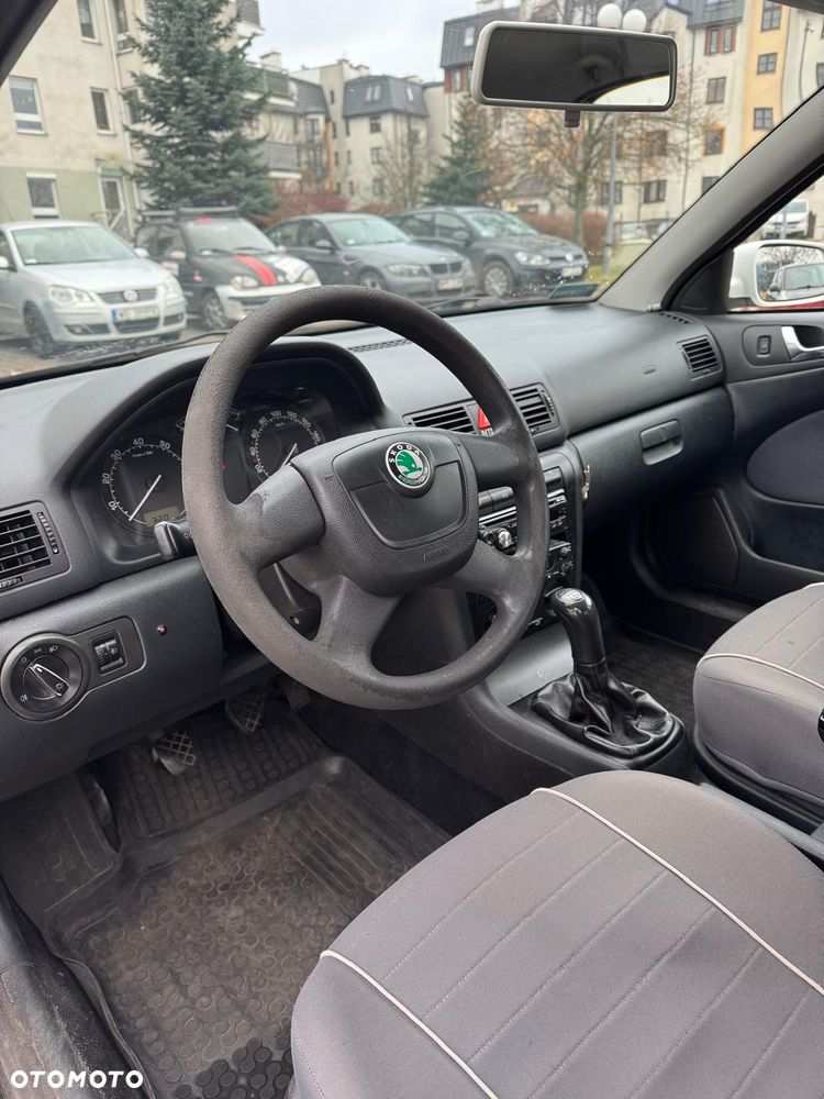 Skoda Octavia 1.8T Tour Classic - 5