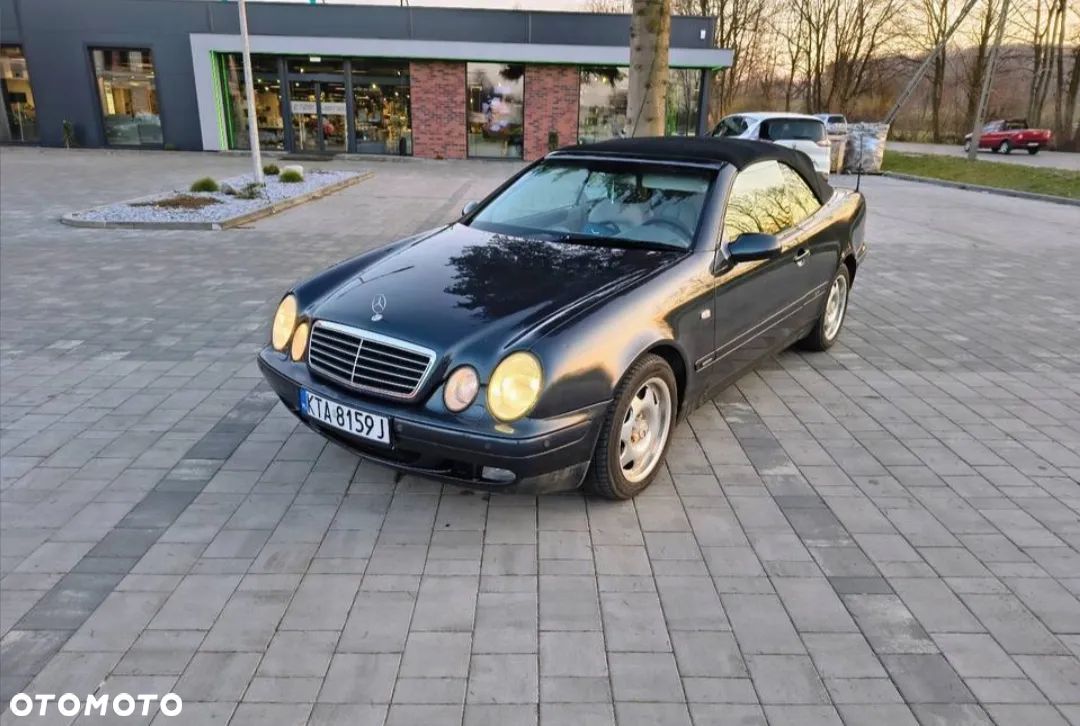 Mercedes-Benz CLK - 1