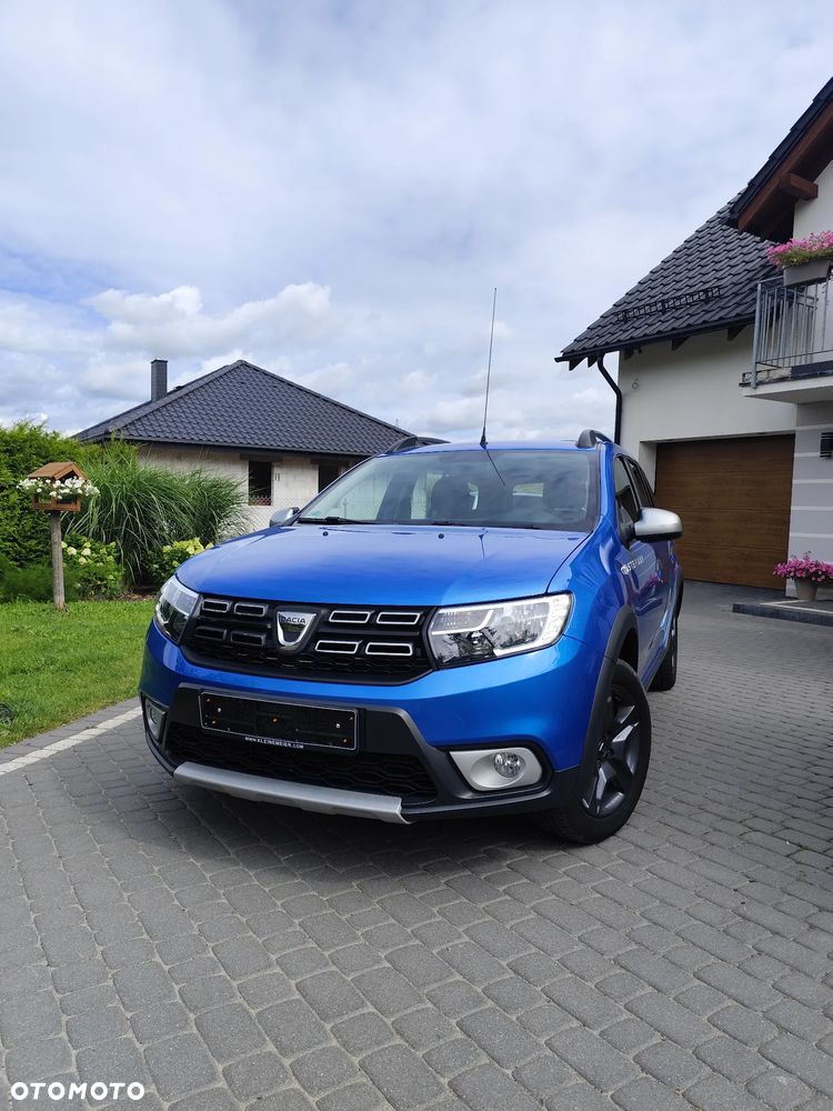 Dacia Logan TCe 90 (S&S) Stepway - 3