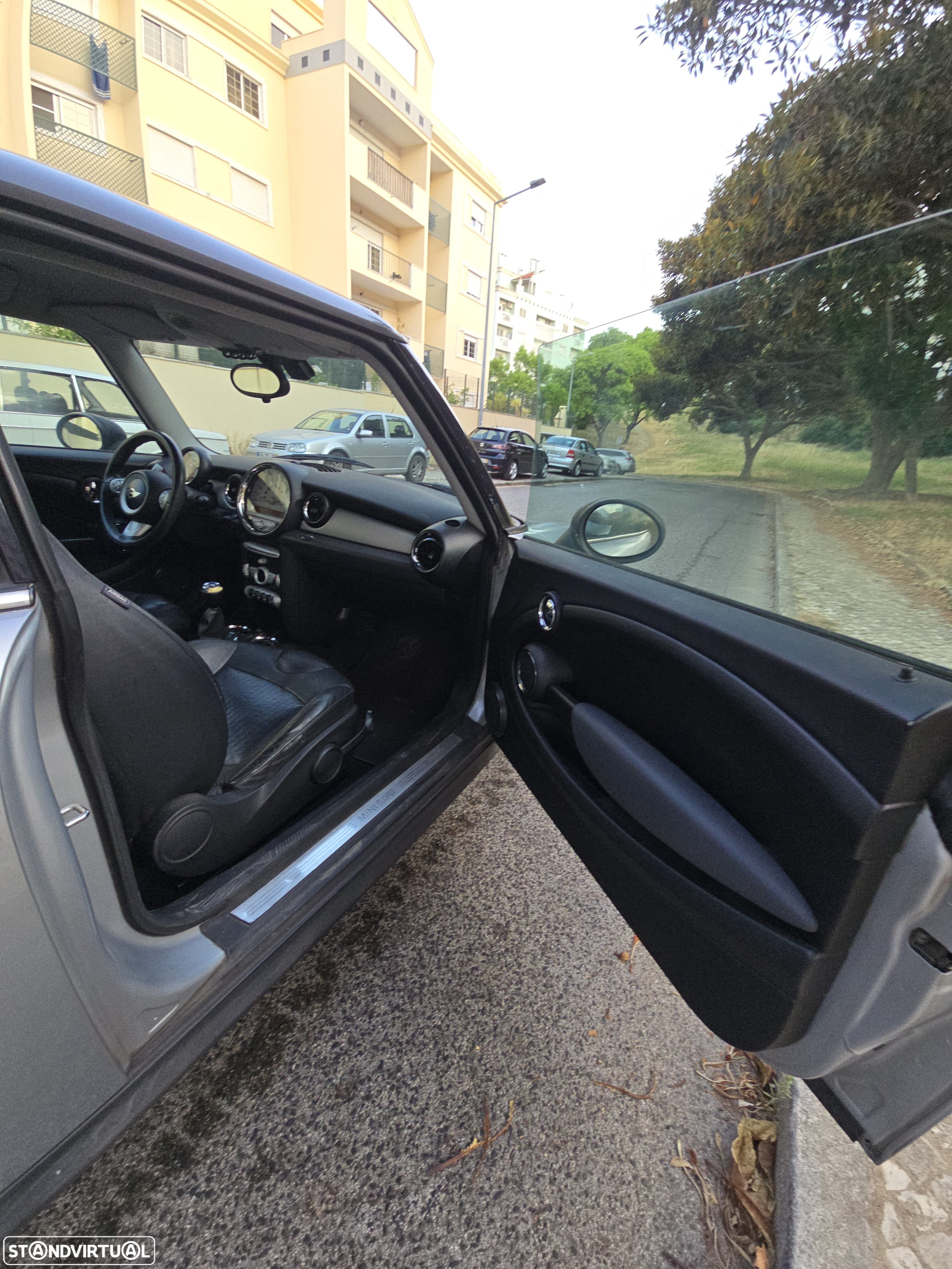 MINI 3 Portas Cooper D - 13