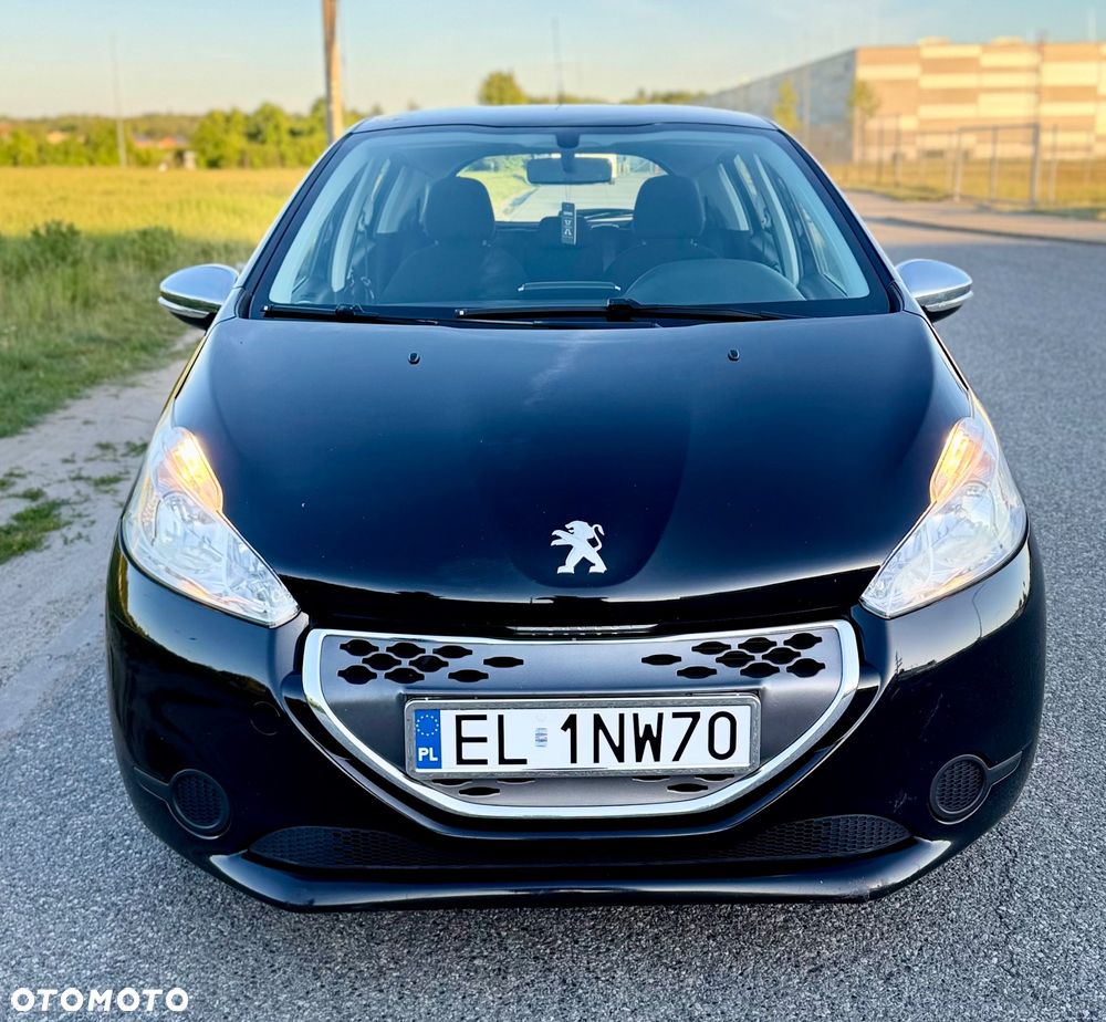 Peugeot 208 - 6
