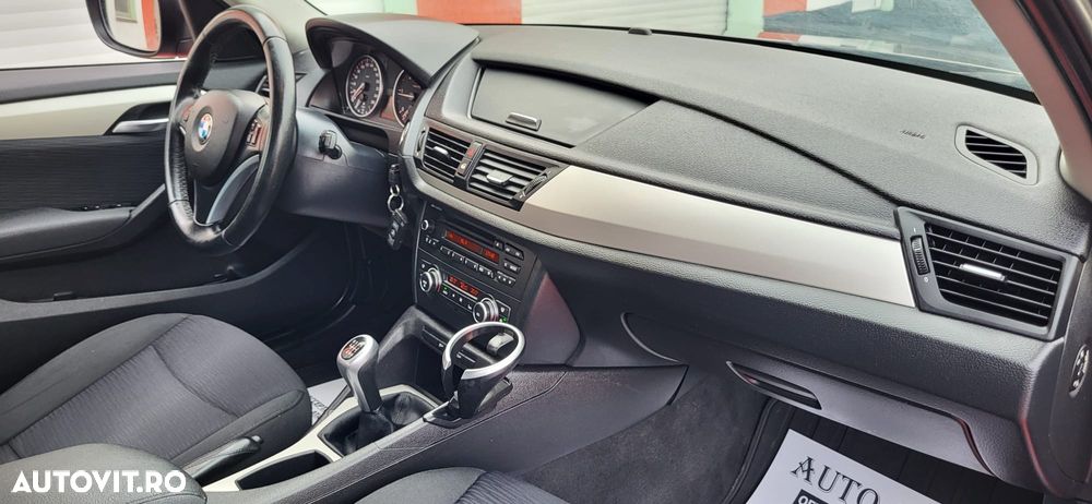 BMW X1 sDrive18d - 23