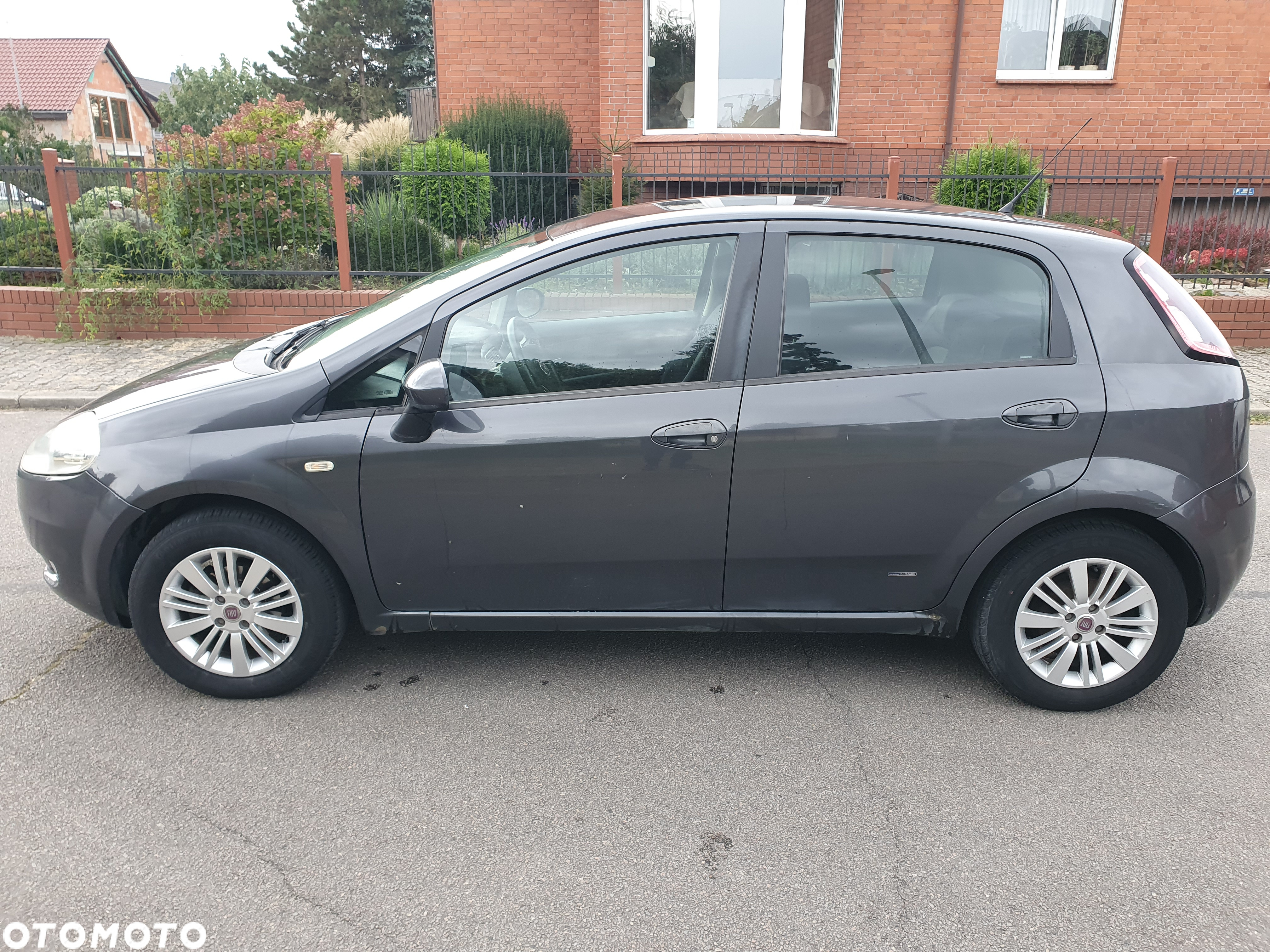 Fiat Punto 1.4 16V Dynamic - 5