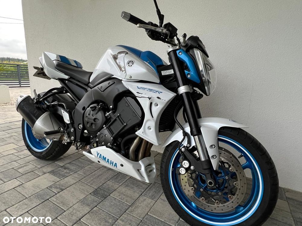 Yamaha FZ - 8