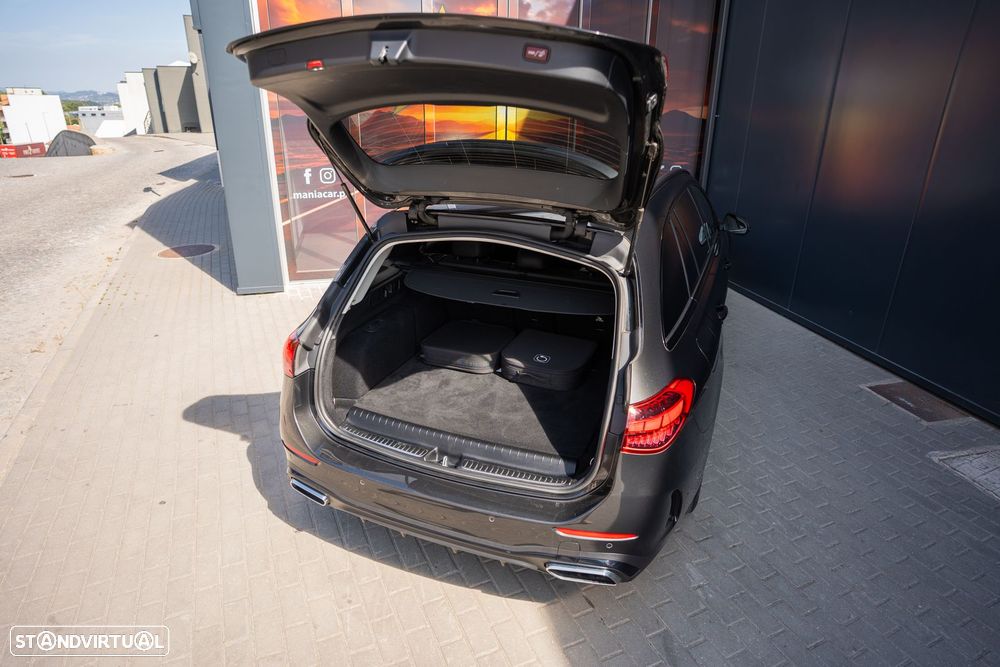 Mercedes-Benz C 300 e AMG Line - 24