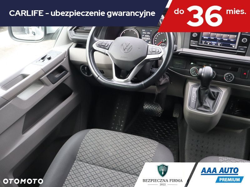 Volkswagen Caravelle - 8