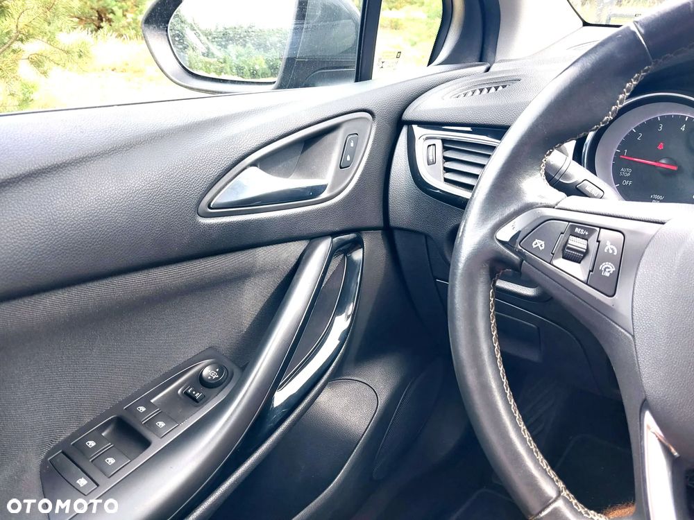 Opel Astra - 14