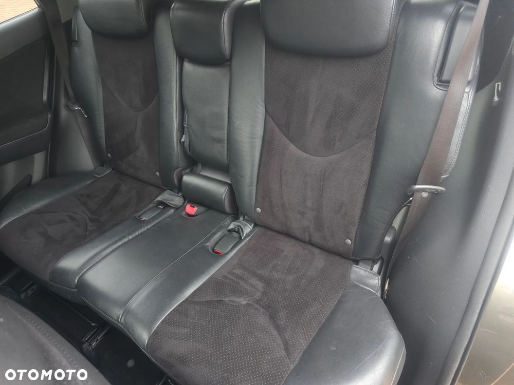 Toyota RAV4 2.0 VVT-i Premium - 12