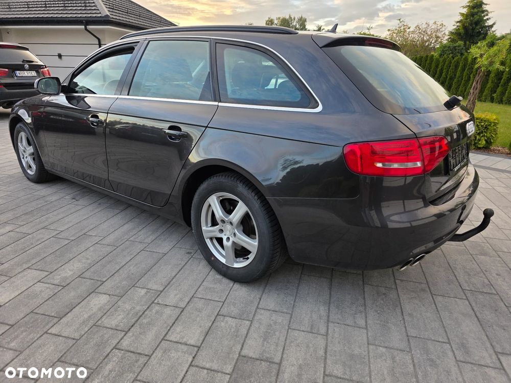 Audi A4 Avant 2.0 TDI DPF quattro S tronic Ambiente - 11