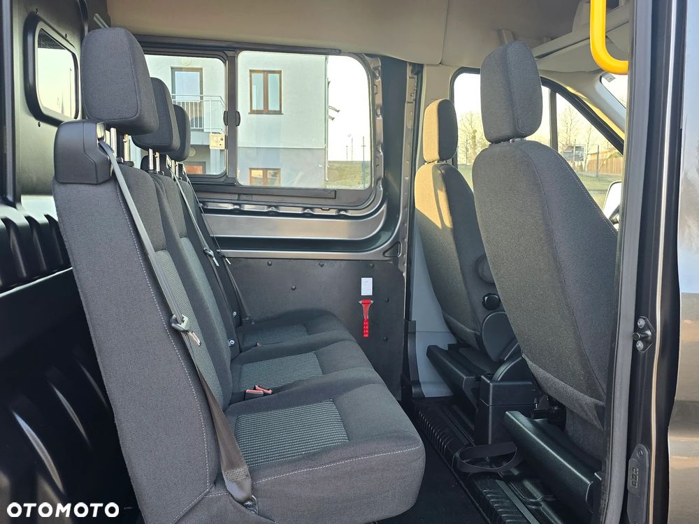 Ford Transit - 13