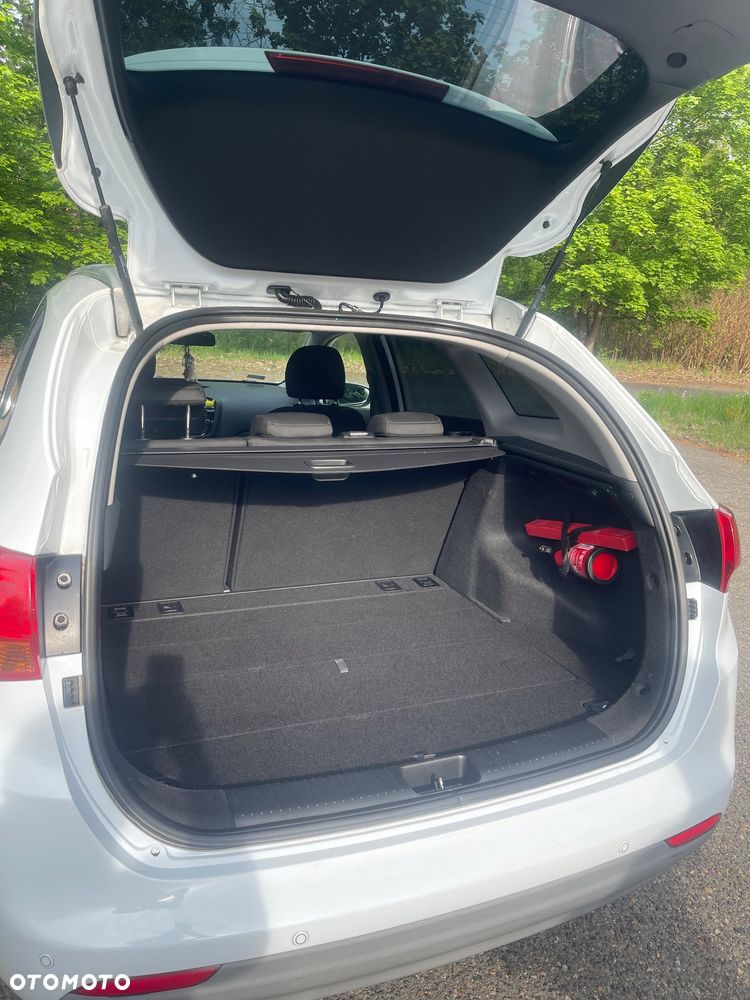 Kia Ceed 1.4 L - 4