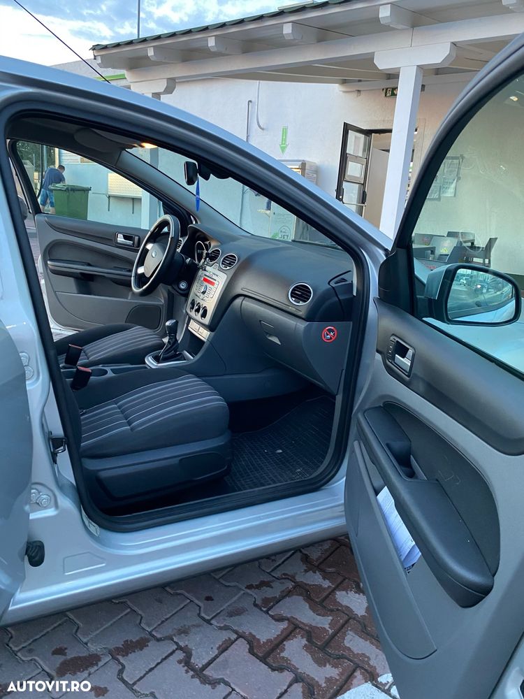 Ford Focus 1.8 TDCI Ghia - 5