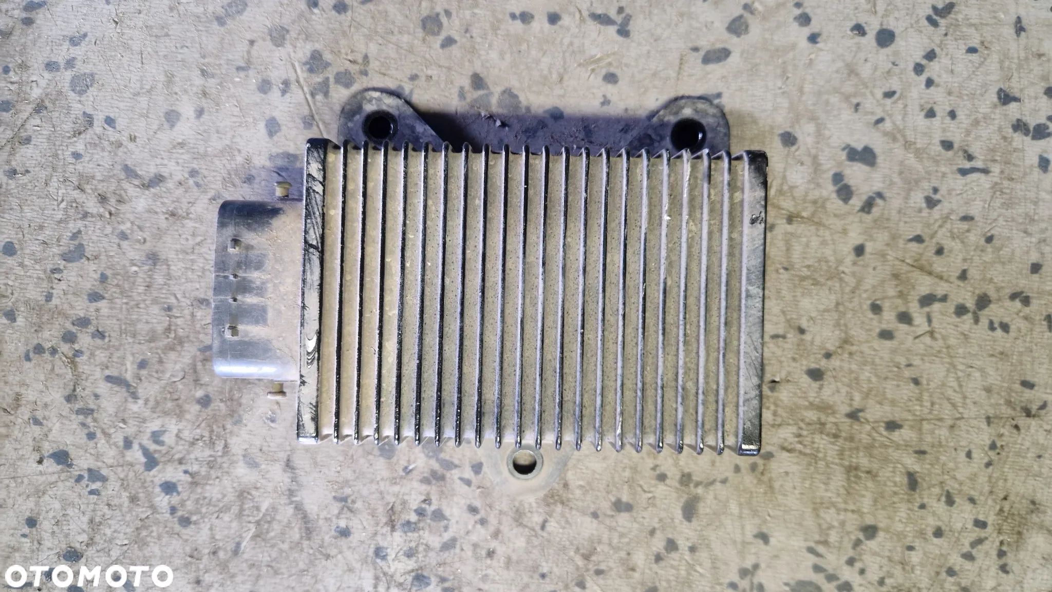 MITSUBISHI CARISMA 1.8 GDI STEROWNIK SILNIKA MD340897 - 1