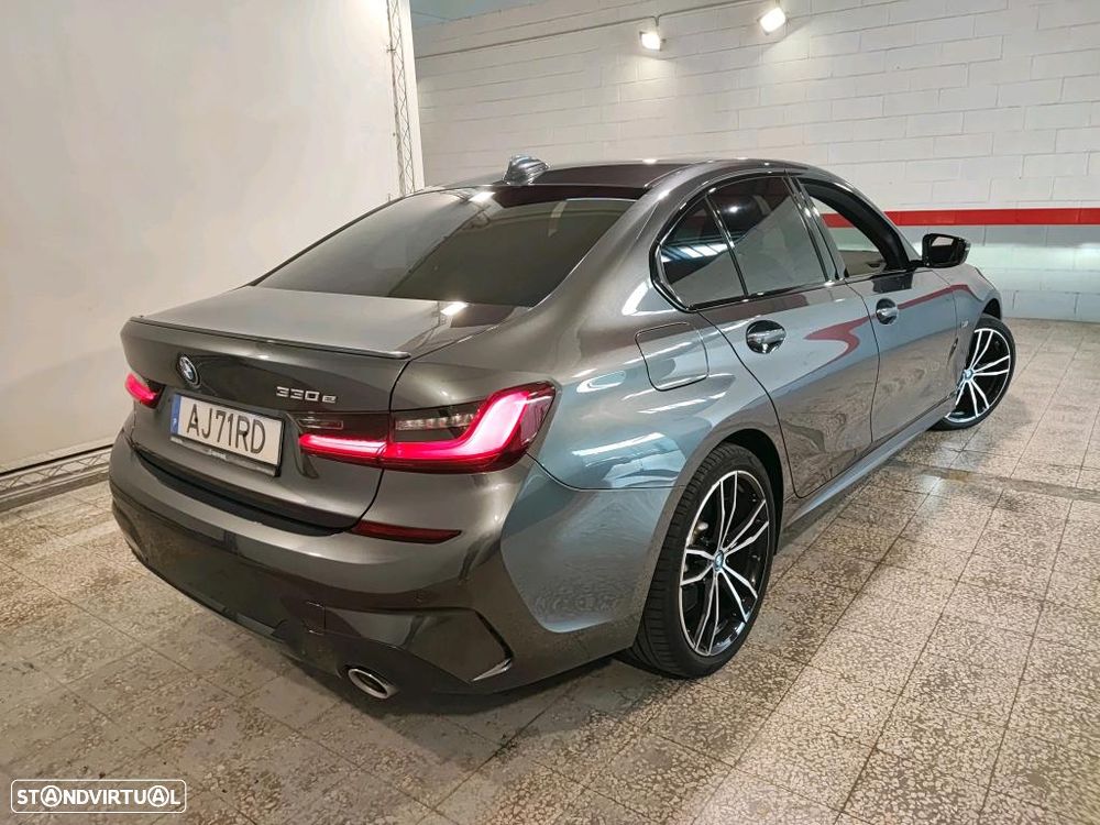 BMW 330 e Pack M Auto - 4