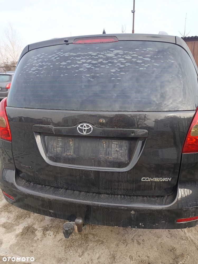 Toyota Corolla 2.0D Cała na Części Zapraszamy - 1