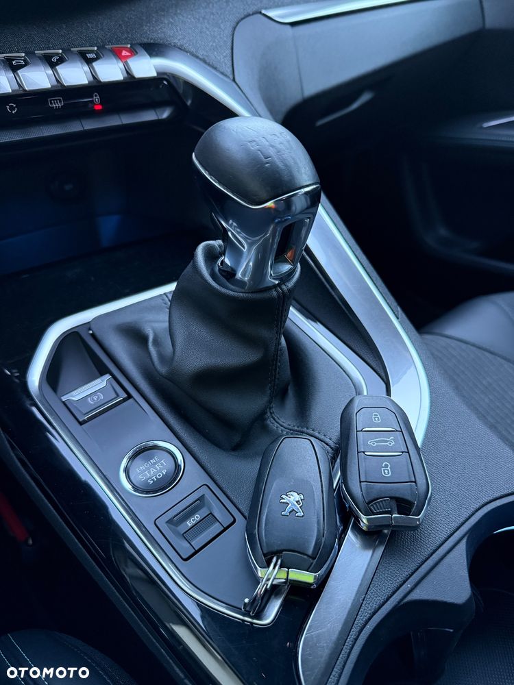 Peugeot 5008 - 32