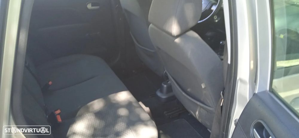 Ford Fiesta 1.25 Ghia - 12
