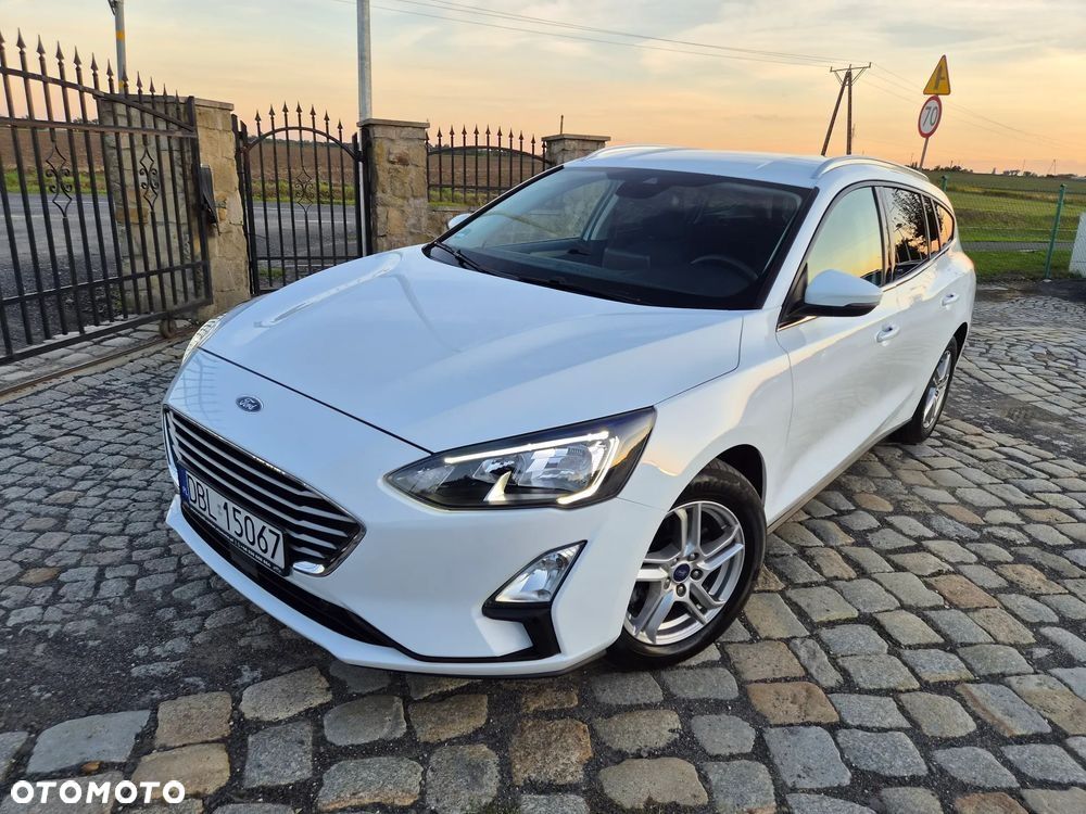 Ford Focus 1.0 EcoBoost Titanium - 1
