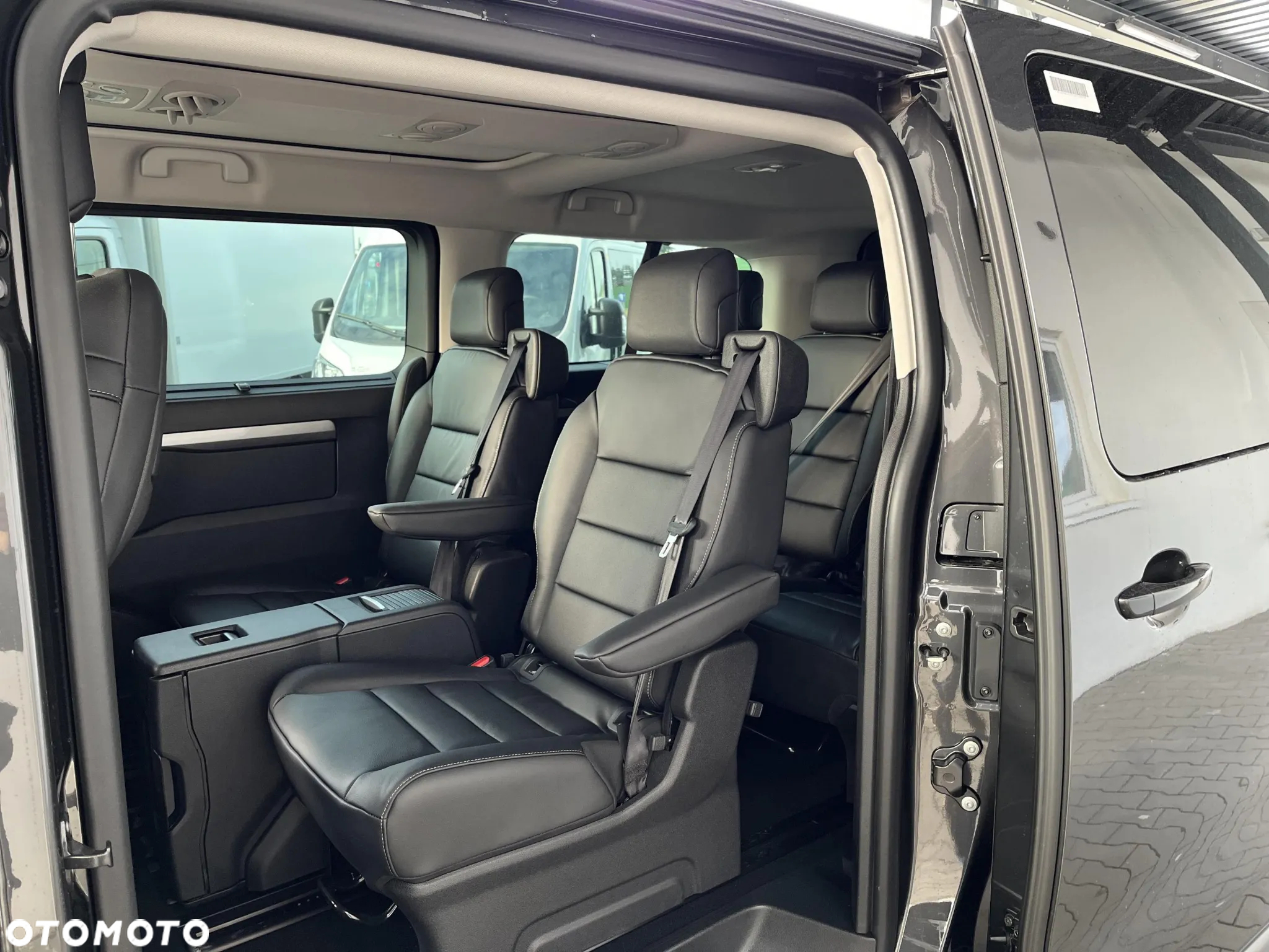 Toyota ProAce - 12