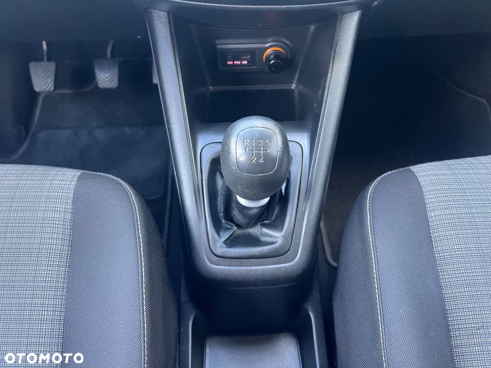 Kia Venga 1.4 CVVT Attract - 25