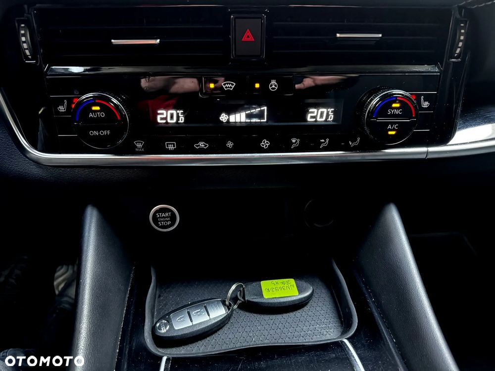 Nissan Qashqai 1.3 DIG-T N-Connecta EU6d - 19